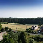 Pod Lasem Privatunterkunft Bobolice (Myszkow)