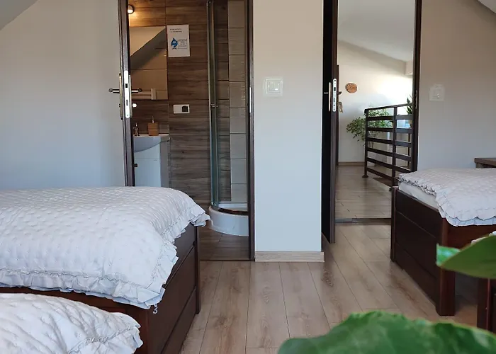 Pod Lasem Bobolice (Myszkow)